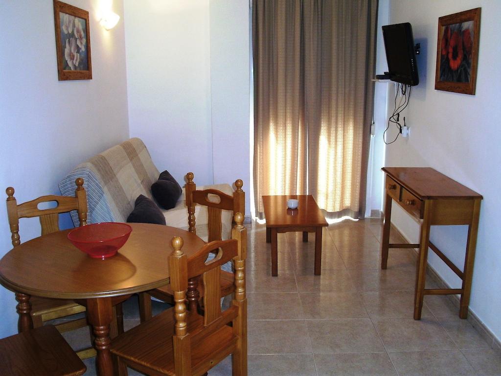 Apartamentos Vicenta Torremolinos Quarto foto